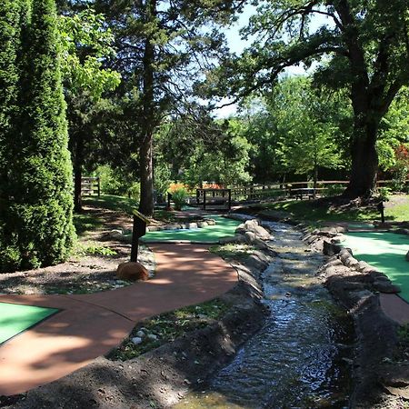 Grand Bear Resort At Starved Rock Utica Ngoại thất bức ảnh