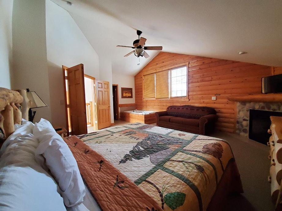Grand Bear Resort At Starved Rock Utica Ngoại thất bức ảnh