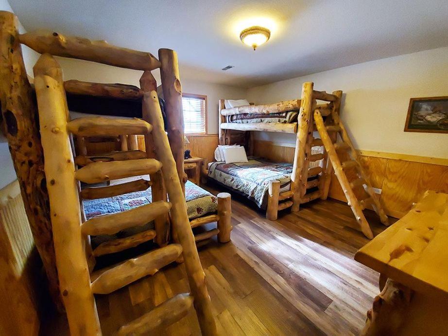 Grand Bear Resort At Starved Rock Utica Ngoại thất bức ảnh