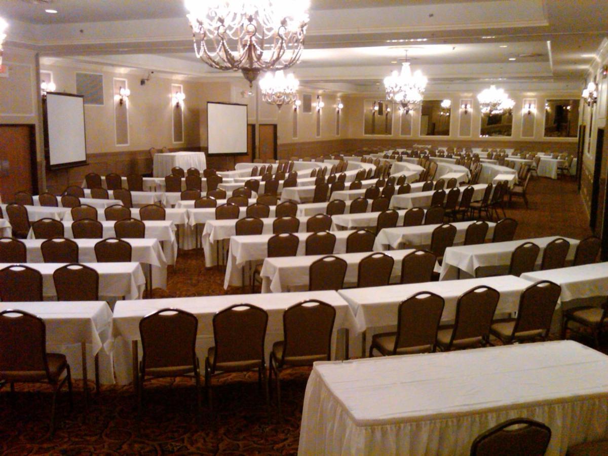 Grand Bear Resort At Starved Rock Utica Ngoại thất bức ảnh